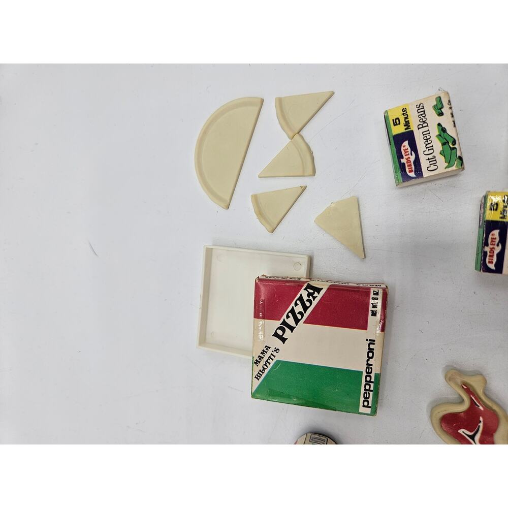 Vintage Lot Marx Sindy Accessories Food Drink Pizza Forzen Food Meat Cans - Picture 10 of 12